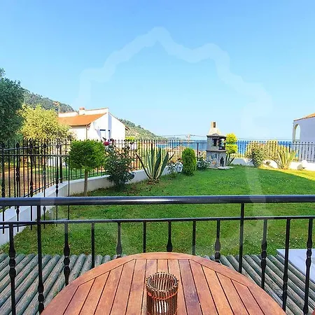 Loretta Χρυσή Αμμουδιά